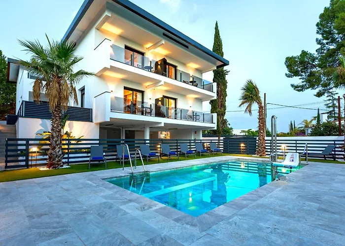 Genteel Arruzafa Apartment *